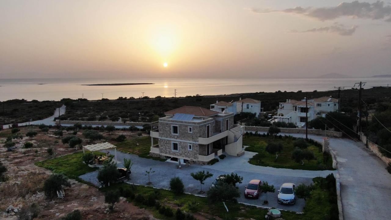 Castro Elafonisos Hotel Bagian luar foto
