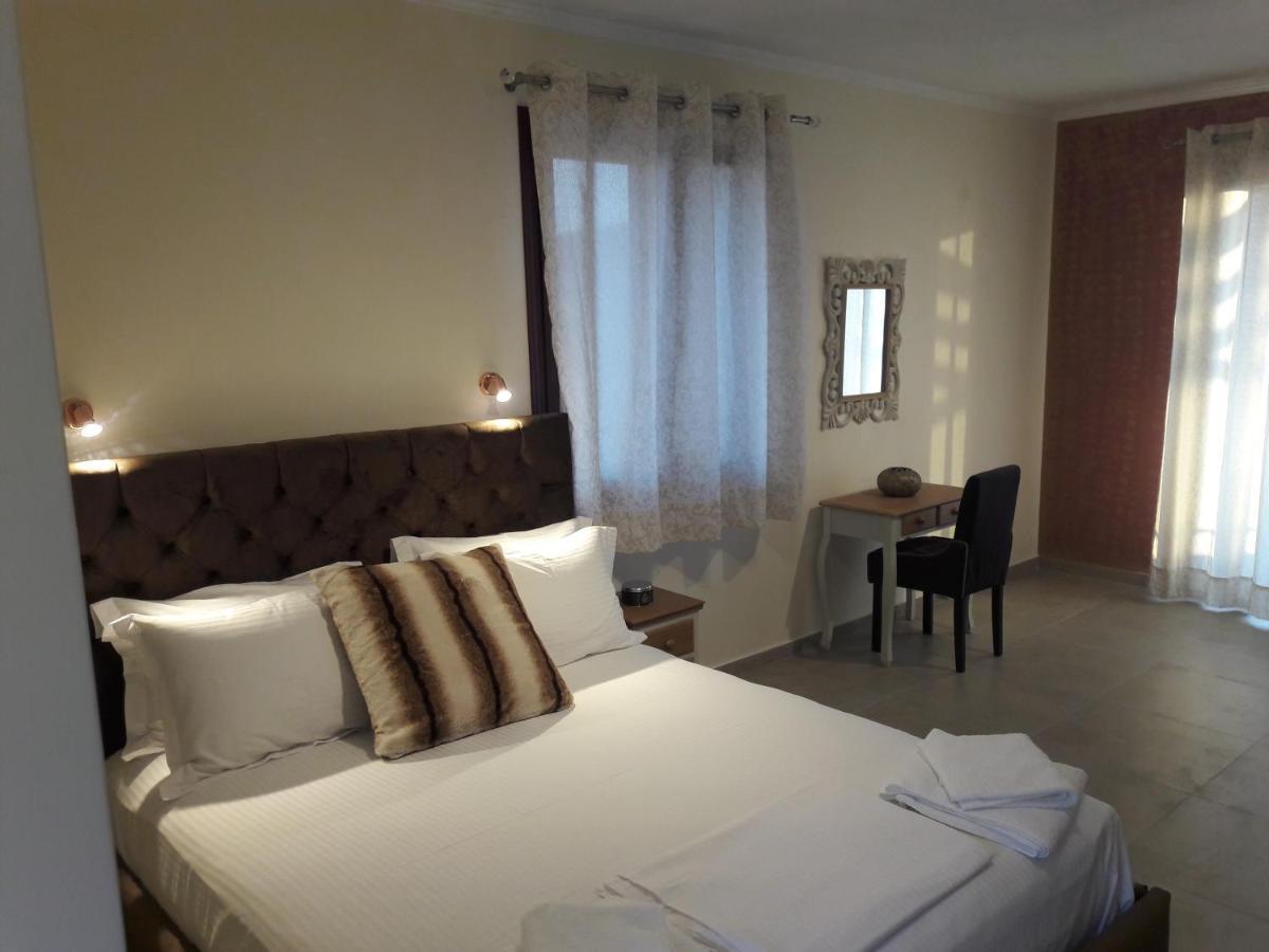 Castro Elafonisos Hotel Bagian luar foto