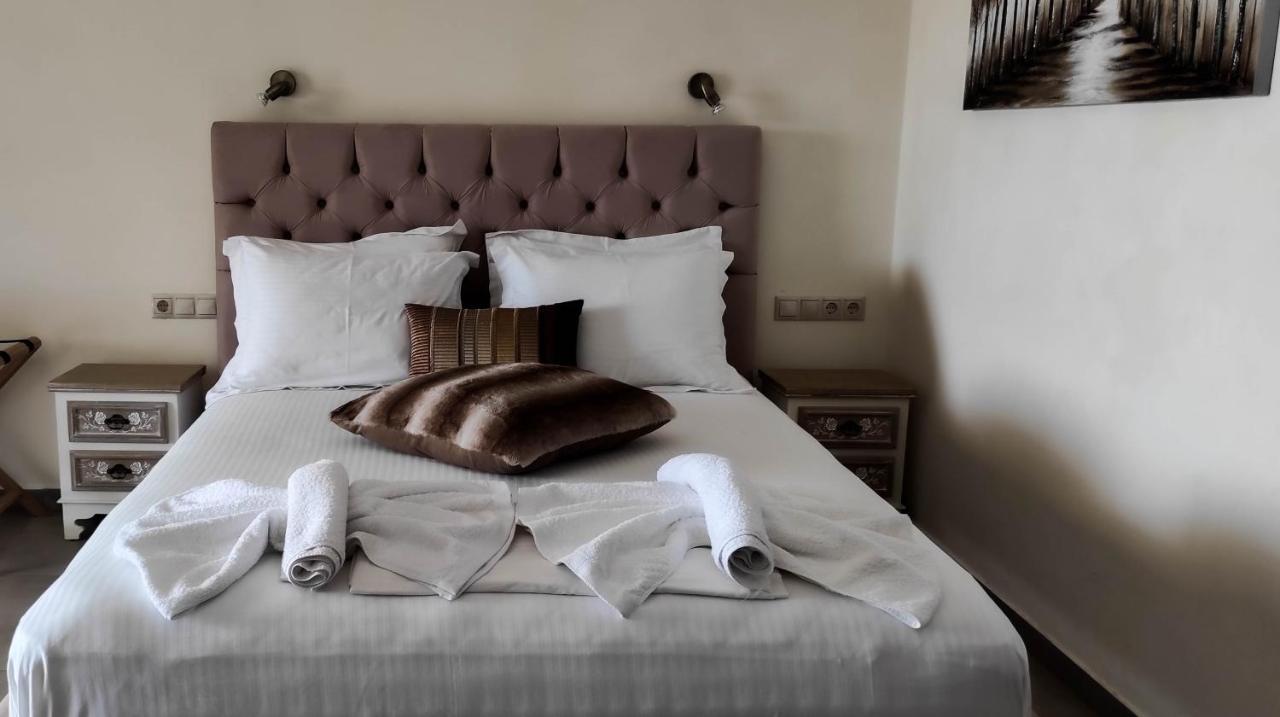 Castro Elafonisos Hotel Bagian luar foto