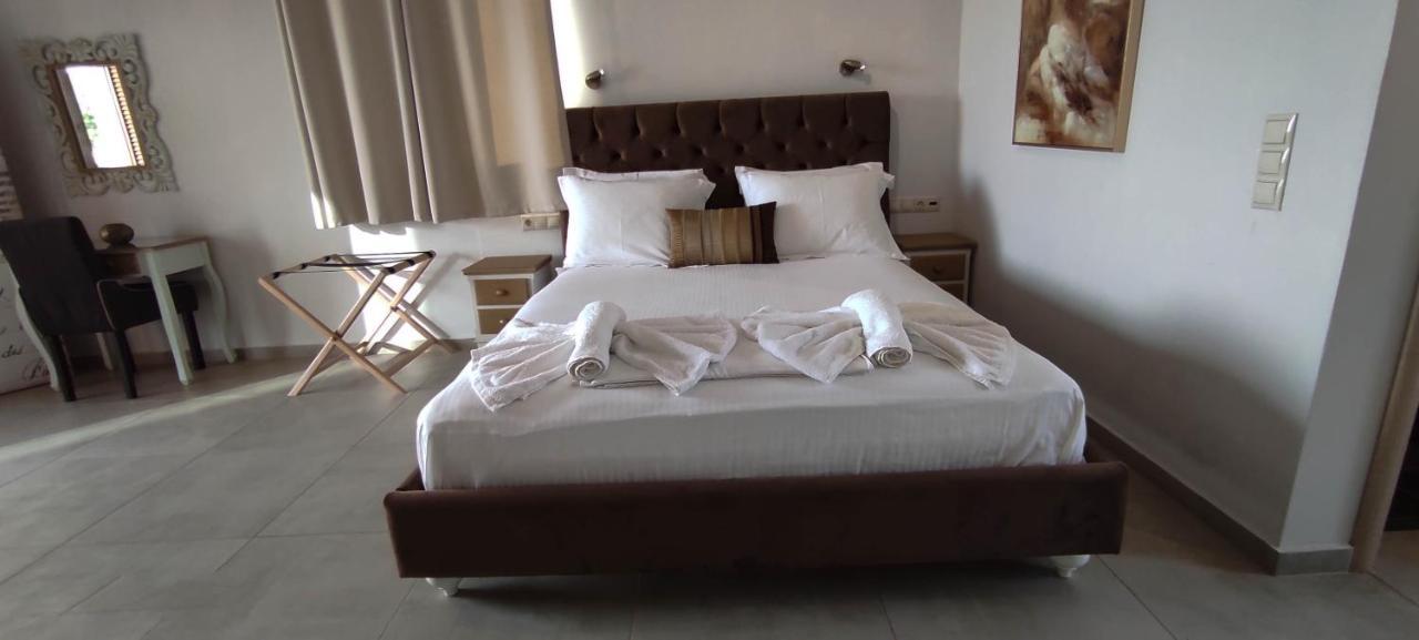 Castro Elafonisos Hotel Bagian luar foto