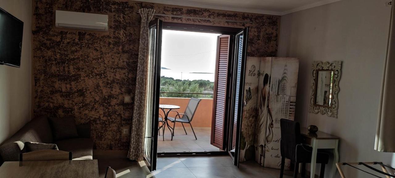 Castro Elafonisos Hotel Bagian luar foto
